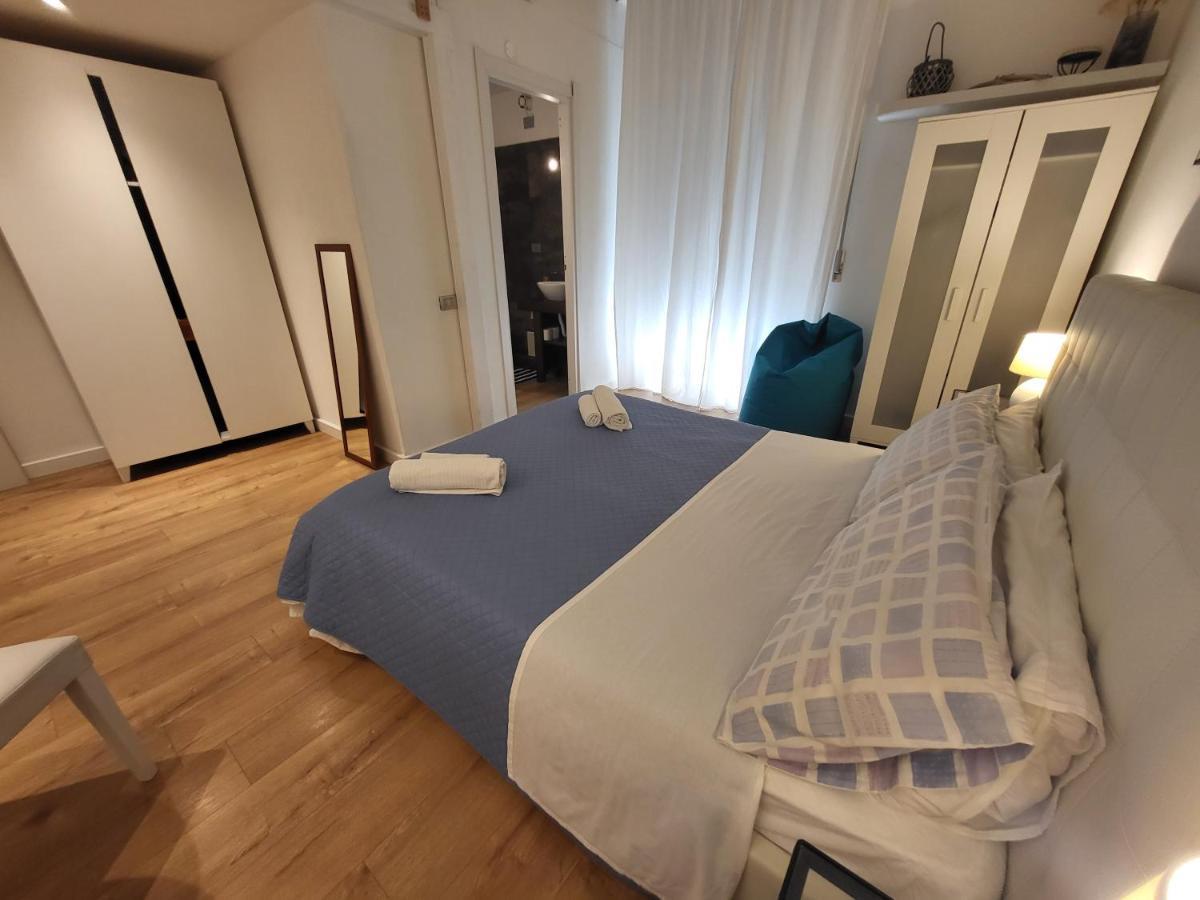 לינה וארוחת בוקר Living Cagliari Marina מראה חיצוני תמונה
